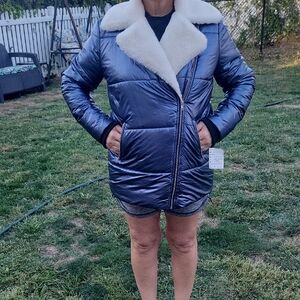 NWT Urban Outfiters  Metallic Blue Puffer Jacket with White Collar